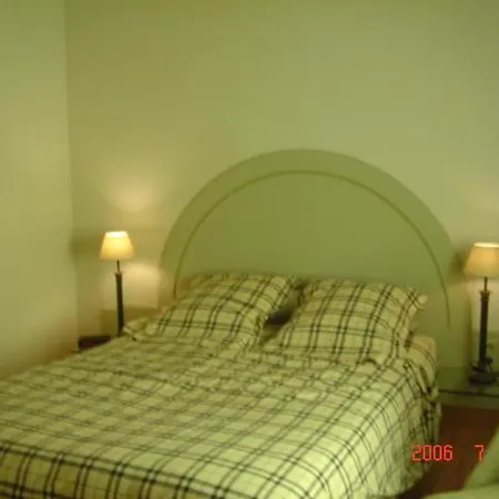 Les Jardins Du Mont D'hazeilles Bed & Breakfast