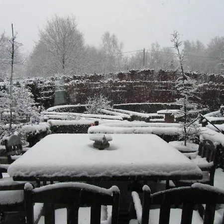 Bed & Breakfast Les Jardins Du Mont D'hazeilles *