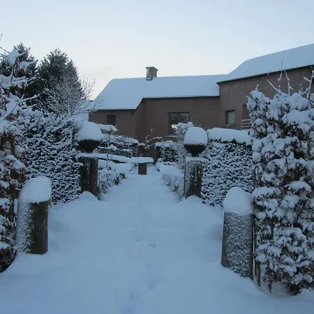 Bed & Breakfast Les Jardins Du Mont D'hazeilles